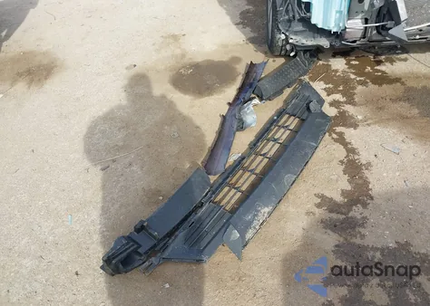 2018 Toyota Rav4 Limited z USA, uszkodzony, nr VIN 2T3YFREV2JW468979